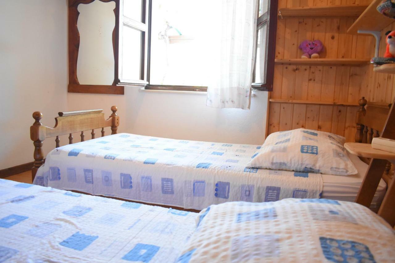 Apartment Martinic Pucisca Bagian luar foto